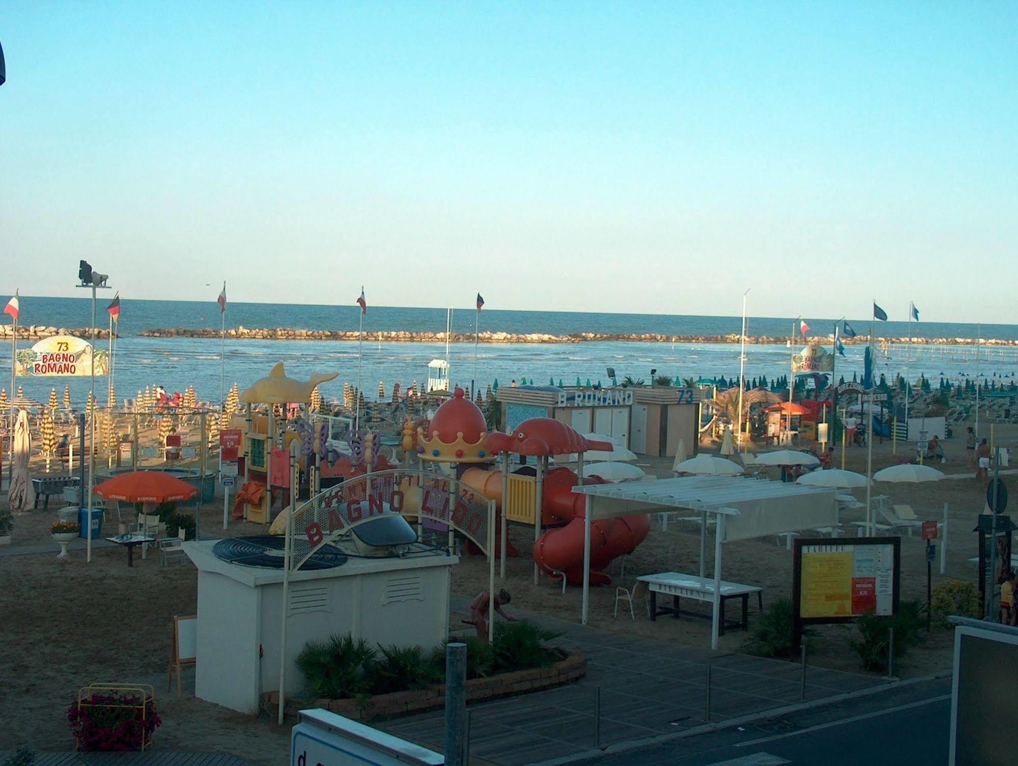 Hotel Trevi Bellaria-Igea Marina Esterno foto